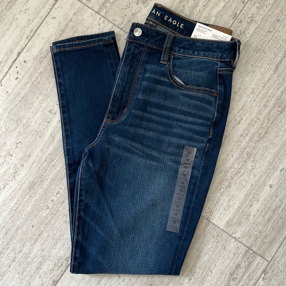 NWT. American Eagle- Women’s Super Hi-Rose Jegging. Ne(x)t Level Stretch.